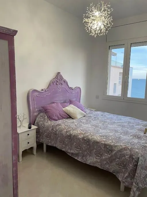 Cute And Comfortable -C&C-Hutt-010593 Таррагона